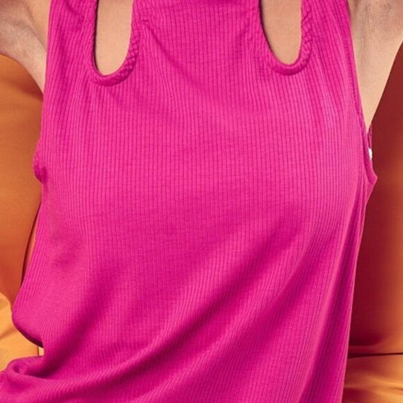 BiBi Rib Knit Shoulder Cut Out Detaied‎ Top - Picture 4 of 4